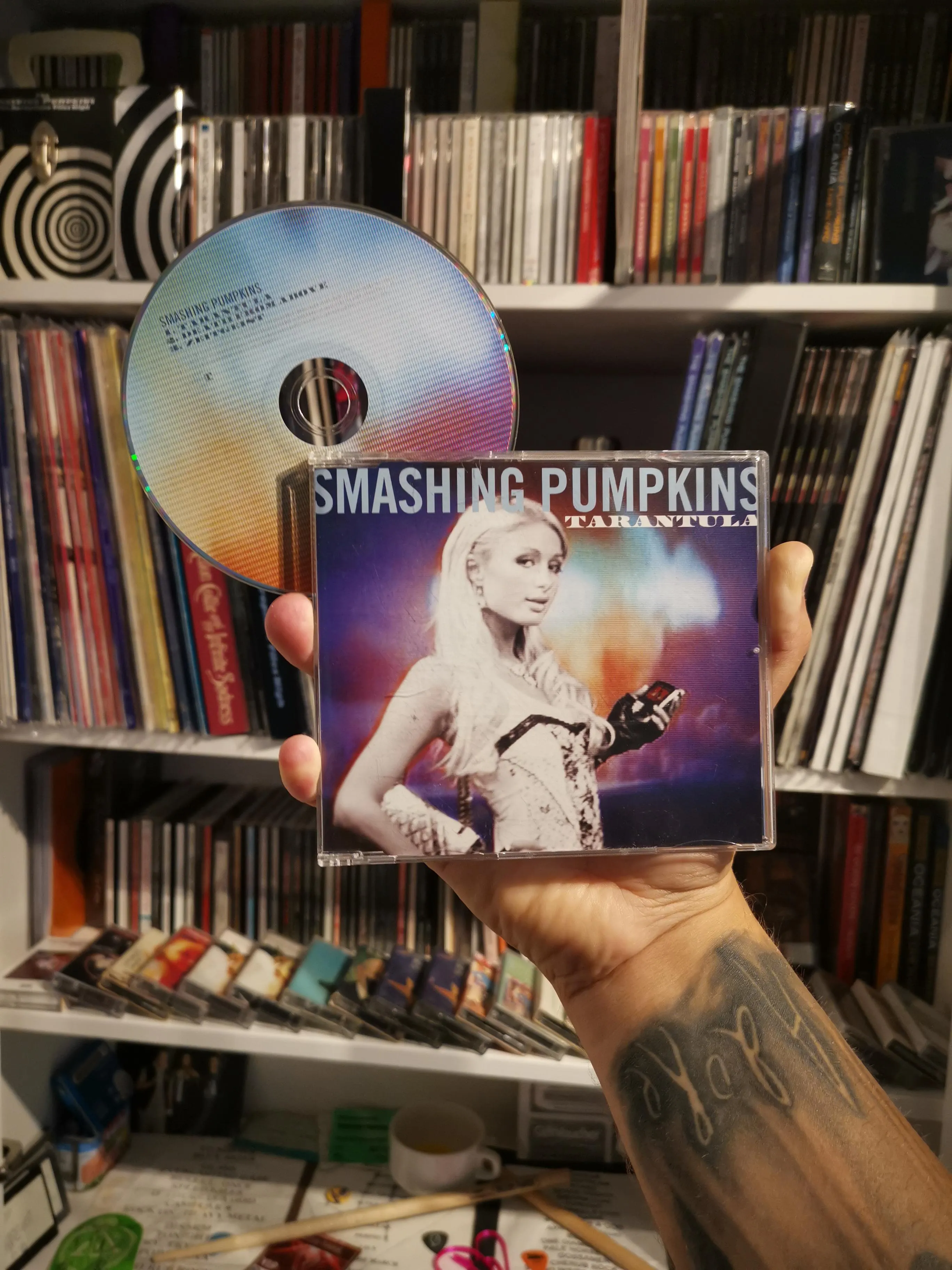 /img/23414-smashing-pumpkins-fan-reaction.webp