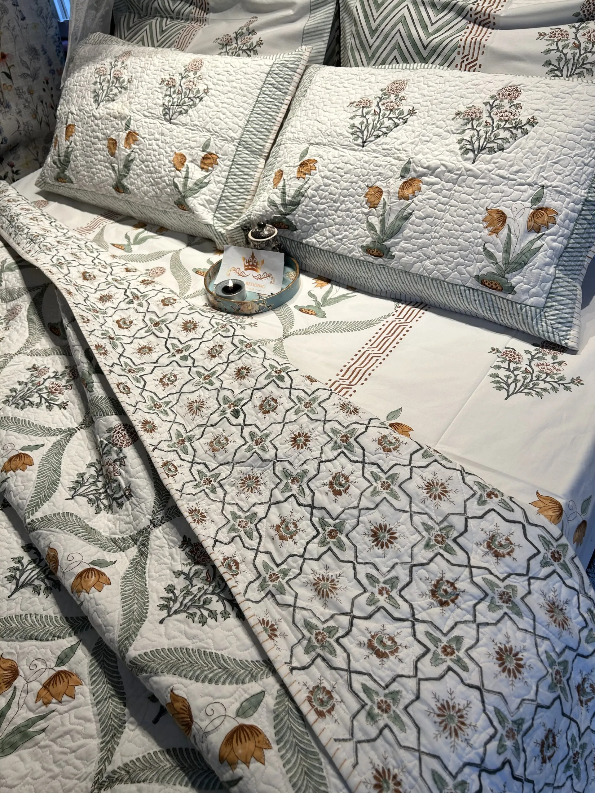 /img/23535-tarantula-bedding-mistakes.webp